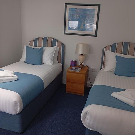 Royal Ocean Racing Club Hotel Cowes  Bagian luar foto