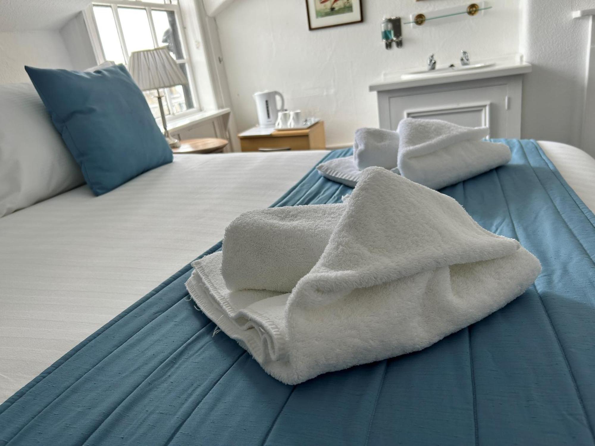 Royal Ocean Racing Club Hotel Cowes  Bagian luar foto