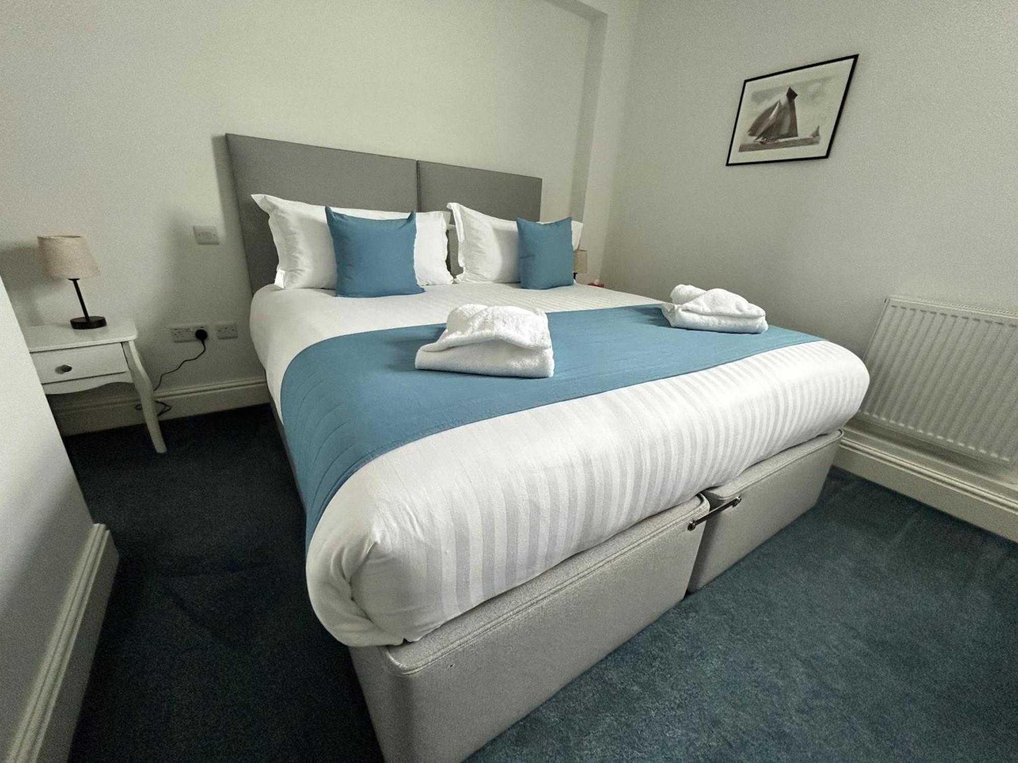 Royal Ocean Racing Club Hotel Cowes  Bagian luar foto